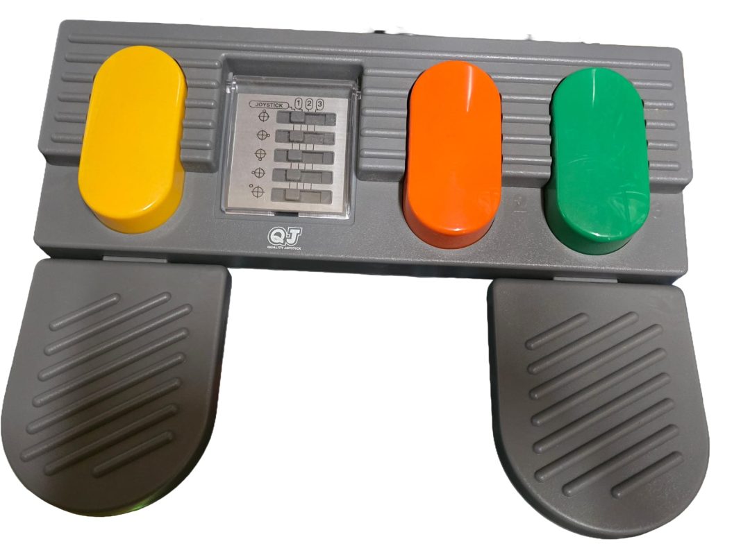 Retro Spotlight: The QuickJoy SV-129 Foot Pedal (Huge Thanks to Dylan!)