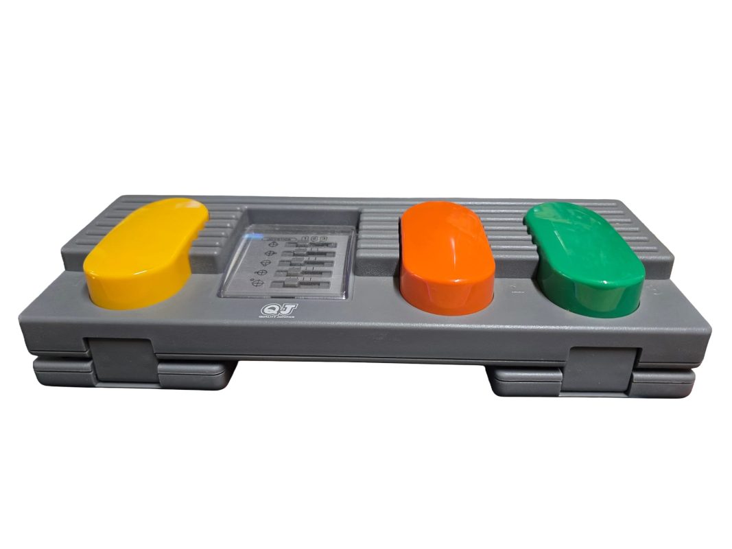 Retro Spotlight: The QuickJoy SV-129 Foot Pedal (Huge Thanks to Dylan!) (Gallery)